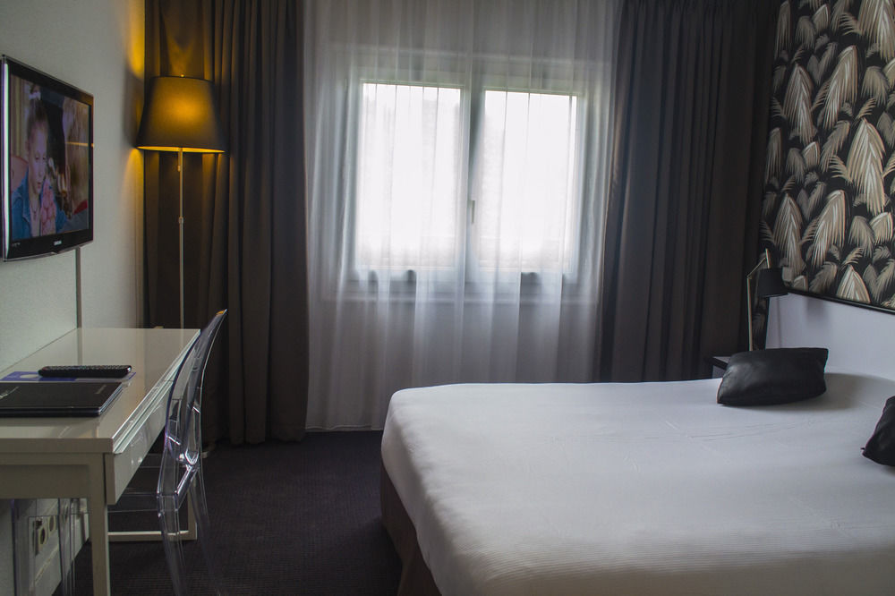 Hôtel Quorum Saint-Cloud Extérieur photo