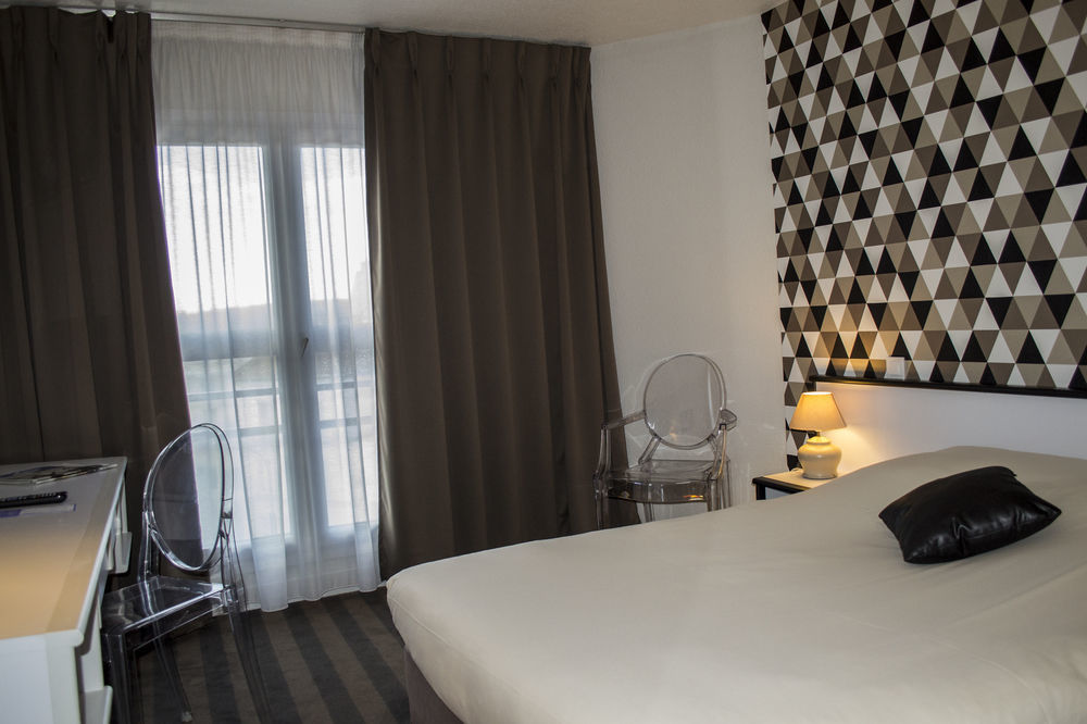 Hôtel Quorum Saint-Cloud Extérieur photo